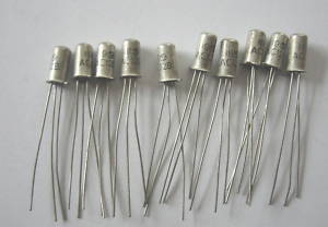 happy transistors waiting for a fuzzface to play with